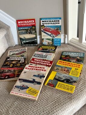 10 MECHANIX ILLUSTRATED Magazines featuring Automobiles